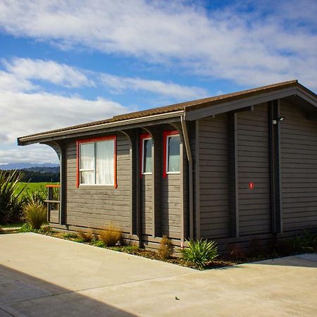Little Wanganui Hotel Екстериор снимка
